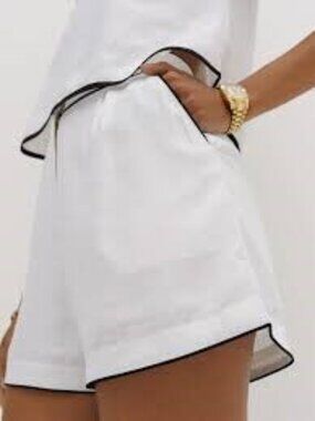 Commense White L Shorts